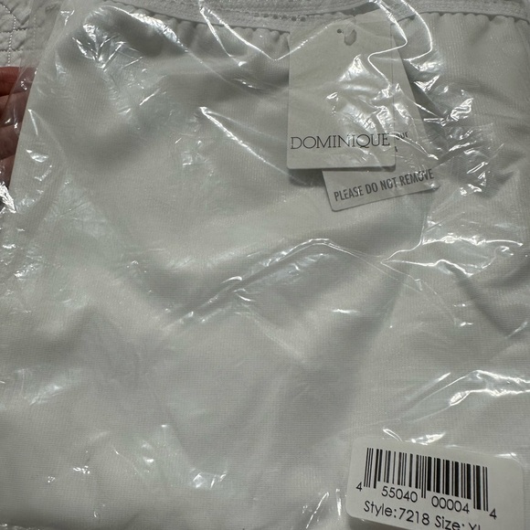 NWT DB  Oleg Cassini wedding dress- 16w- not altered- soft white w/pockets - Picture 8 of 8